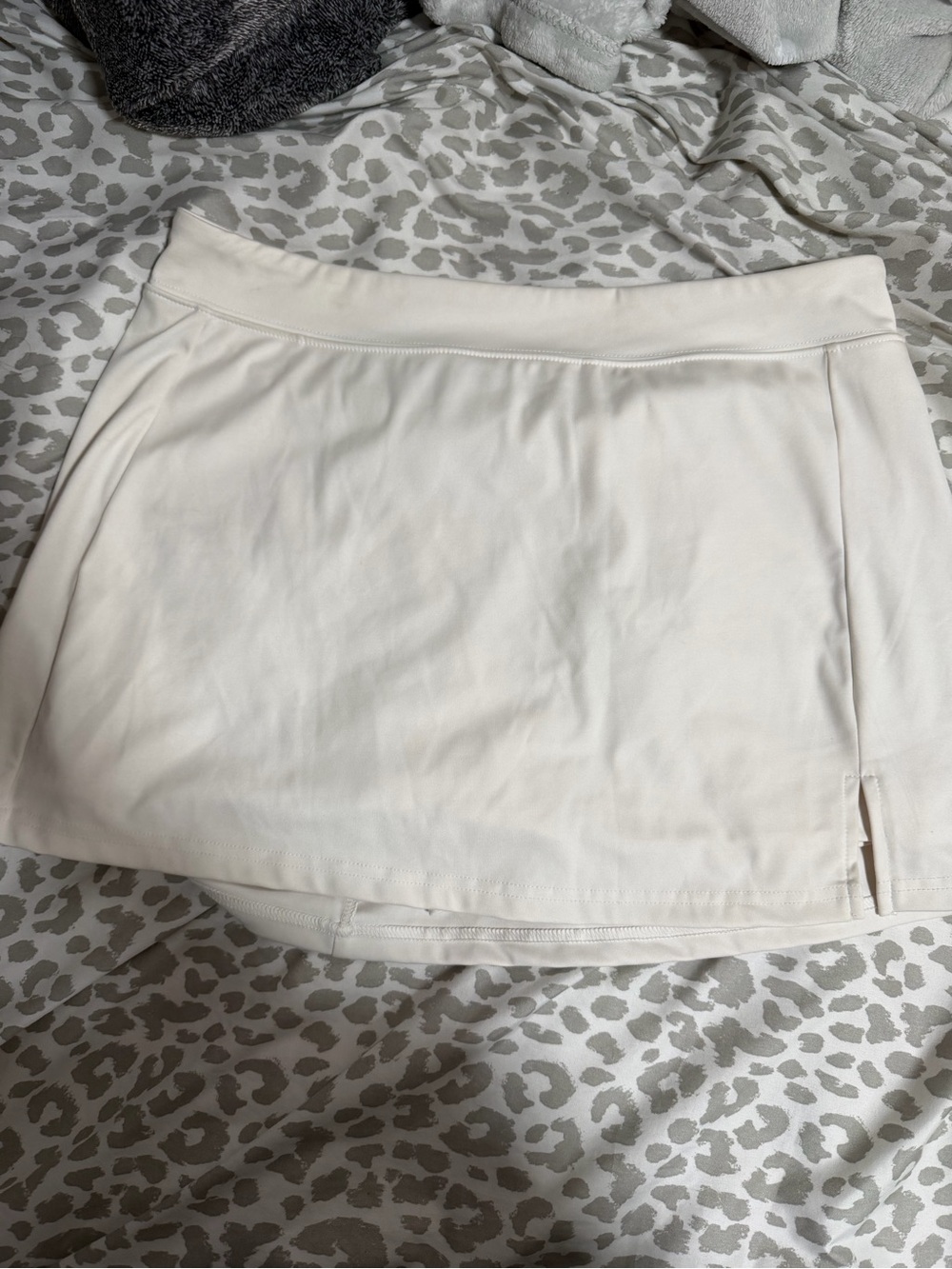 Aeropostale White Athletic Skort